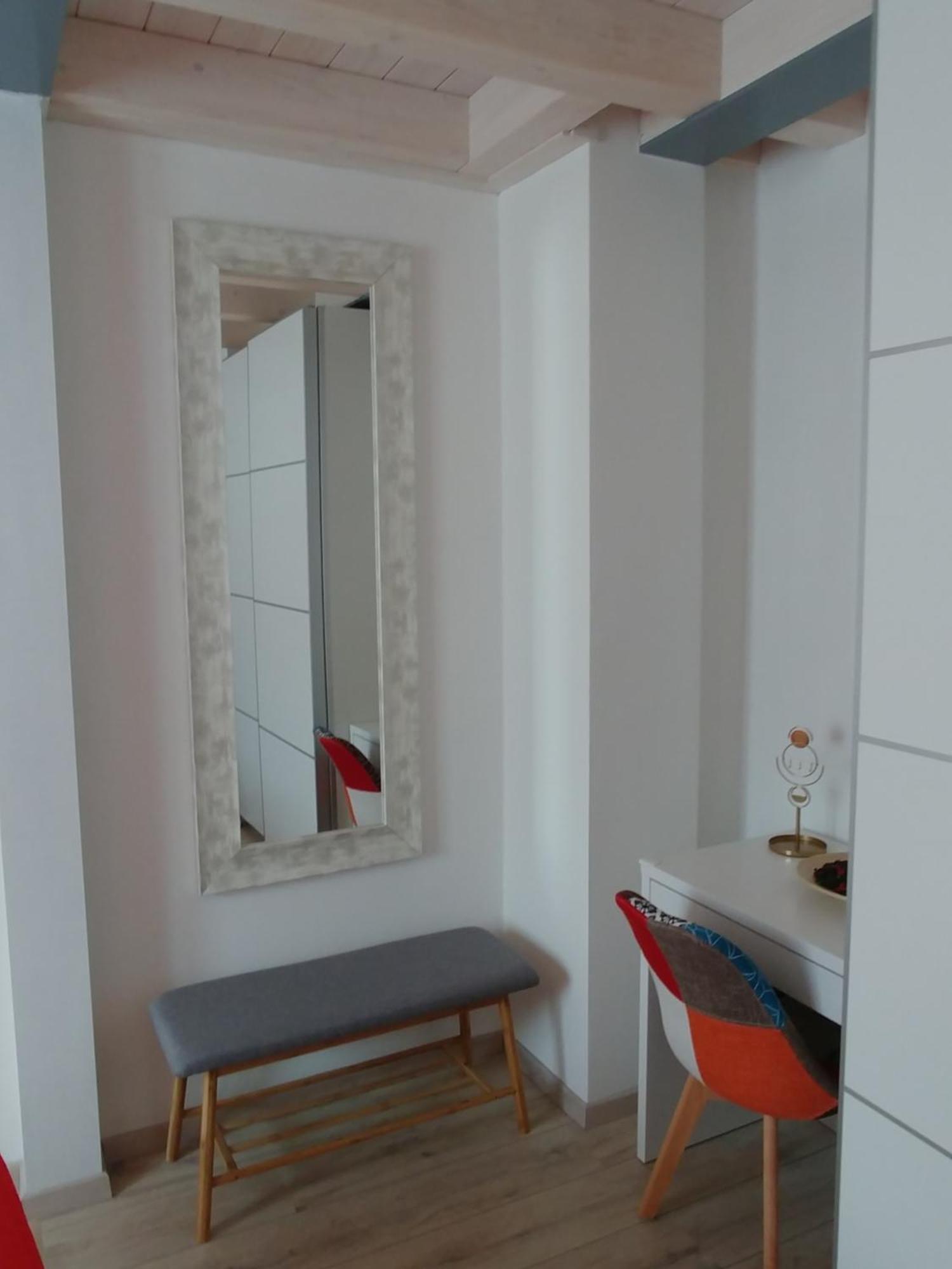 Antica Casa Alboletta Apartment Riva del Garda Bagian luar foto