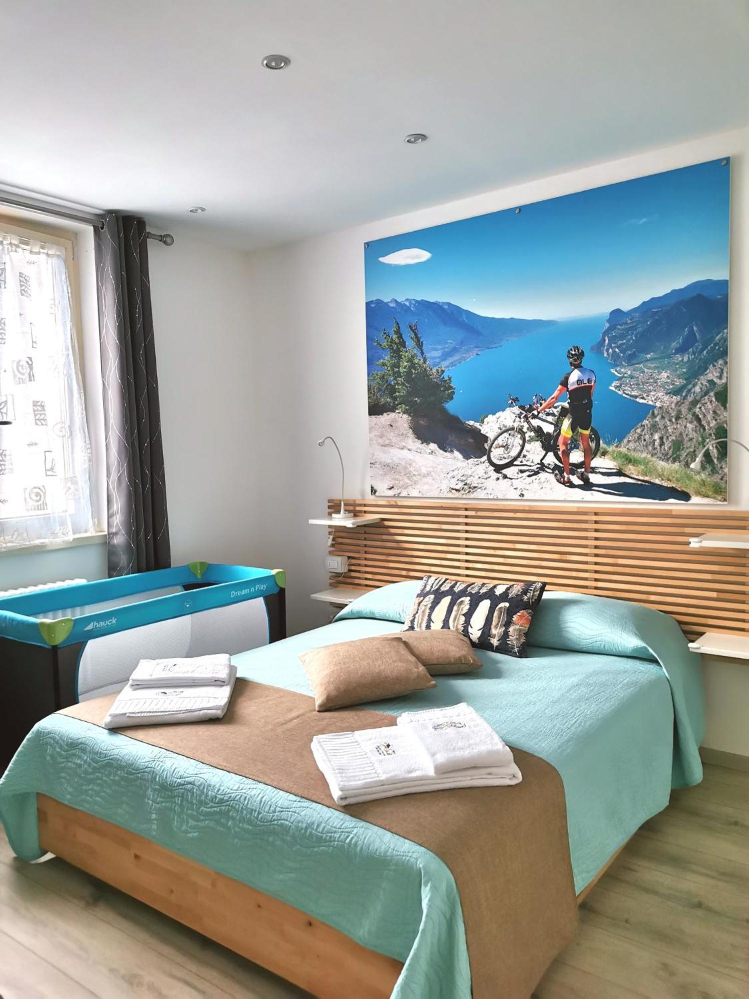 Antica Casa Alboletta Apartment Riva del Garda Ruang foto