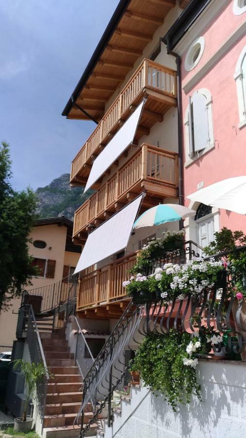 Antica Casa Alboletta Apartment Riva del Garda Bagian luar foto